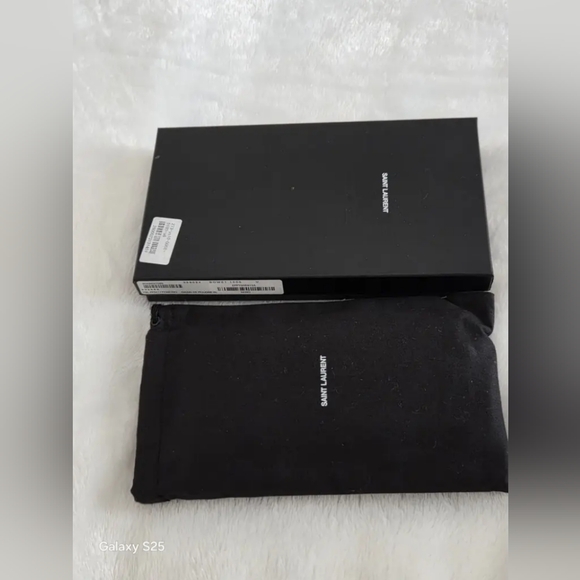 Yves Saint Laurent Cassandre Matelasse Zip Wallet In Grain De Poudre Leather - Picture 10 of 10